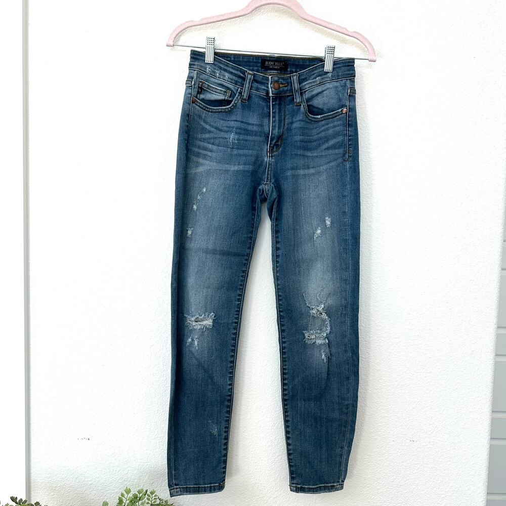 Judy‎ Blue Relaxed Fit Distressed Jeans - Size 3/26